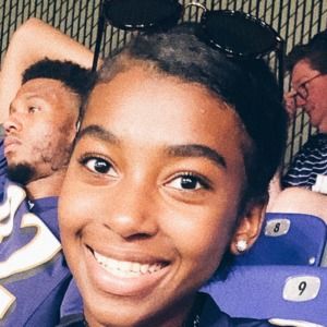 Meet your Posher, Trinae